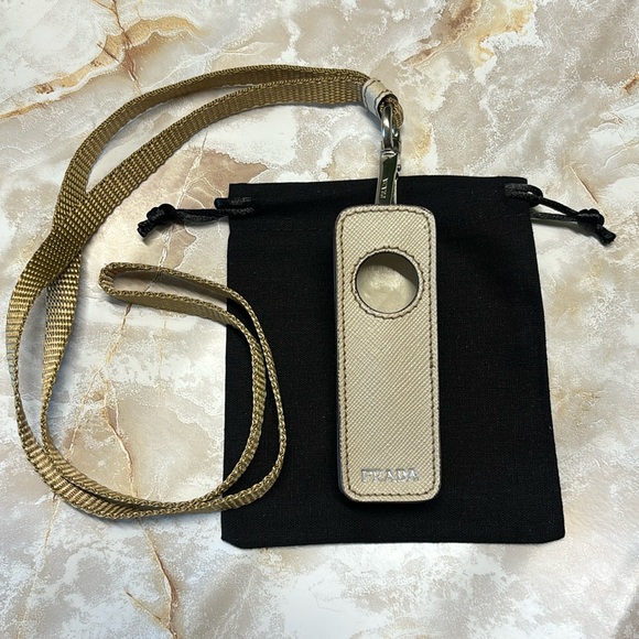 ❤️ Prada Saffiano Vintage Rare Mini Case - Picture 1 of 17